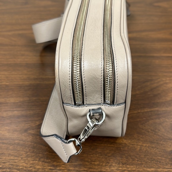 Leatherology Meadow Double Zip Hand Painted Monogrammed “MAH” Camera Bag - Picture 4 of 16